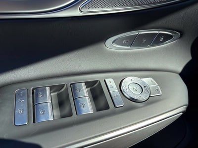 2027 Genesis GV70 2.5T Select