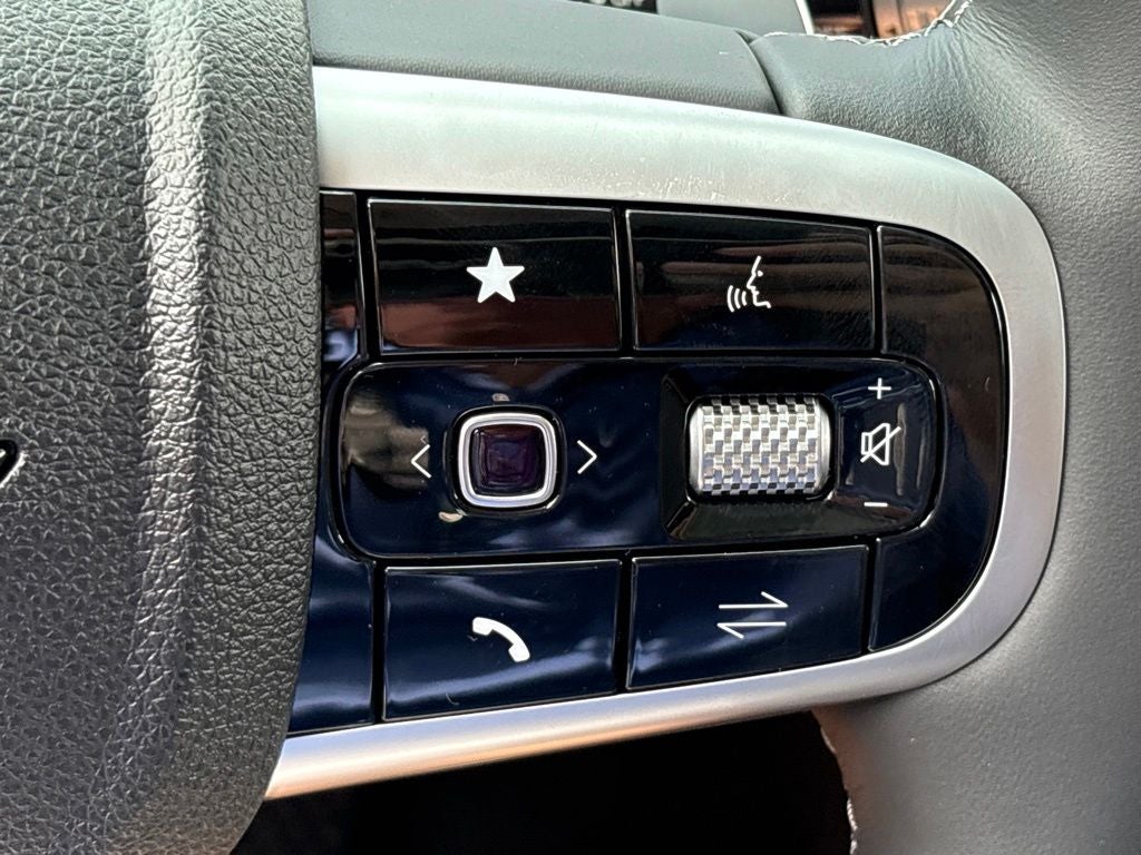 2027 Genesis GV70 2.5T Advanced