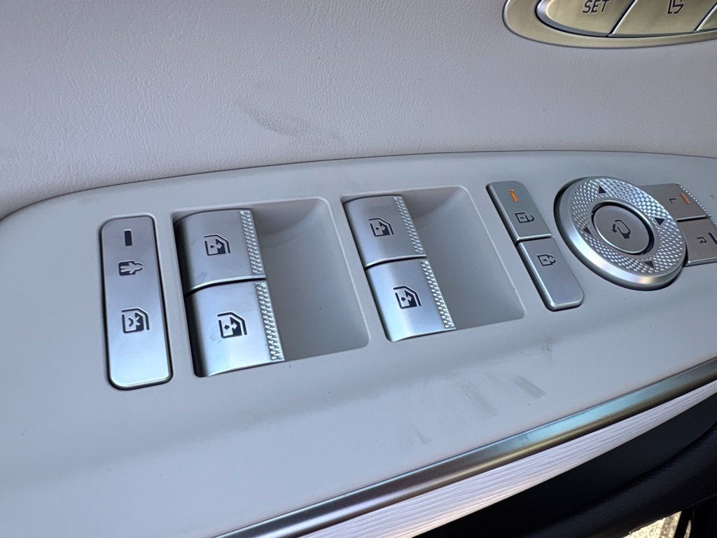 2027 Genesis GV70 2.5T Advanced
