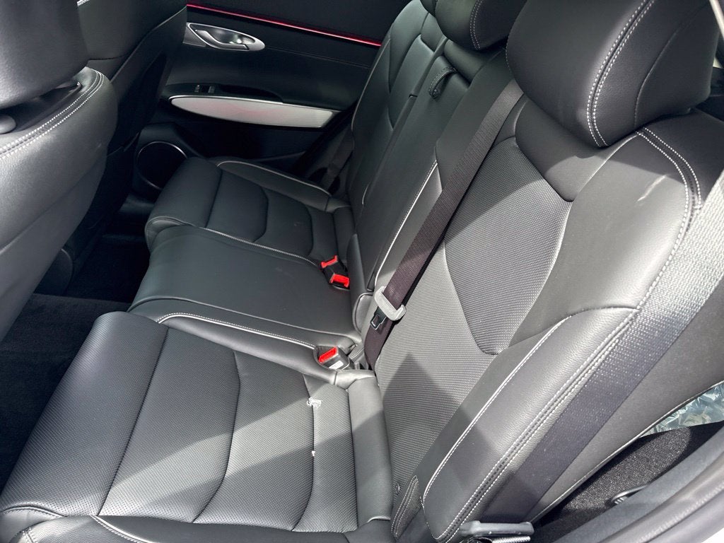 2027 Genesis GV70 2.5T Advanced