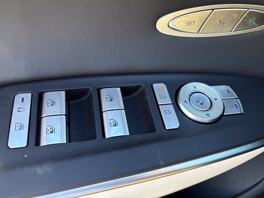 2027 Genesis GV70 2.5T Advanced