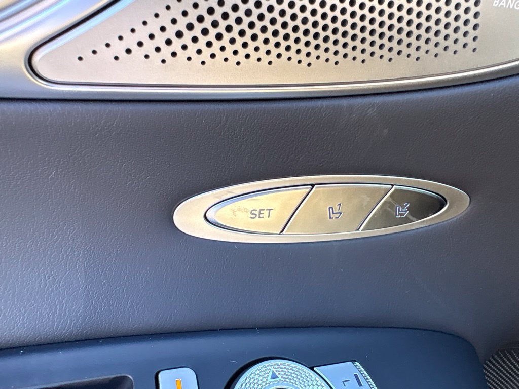 2027 Genesis GV70 2.5T Advanced