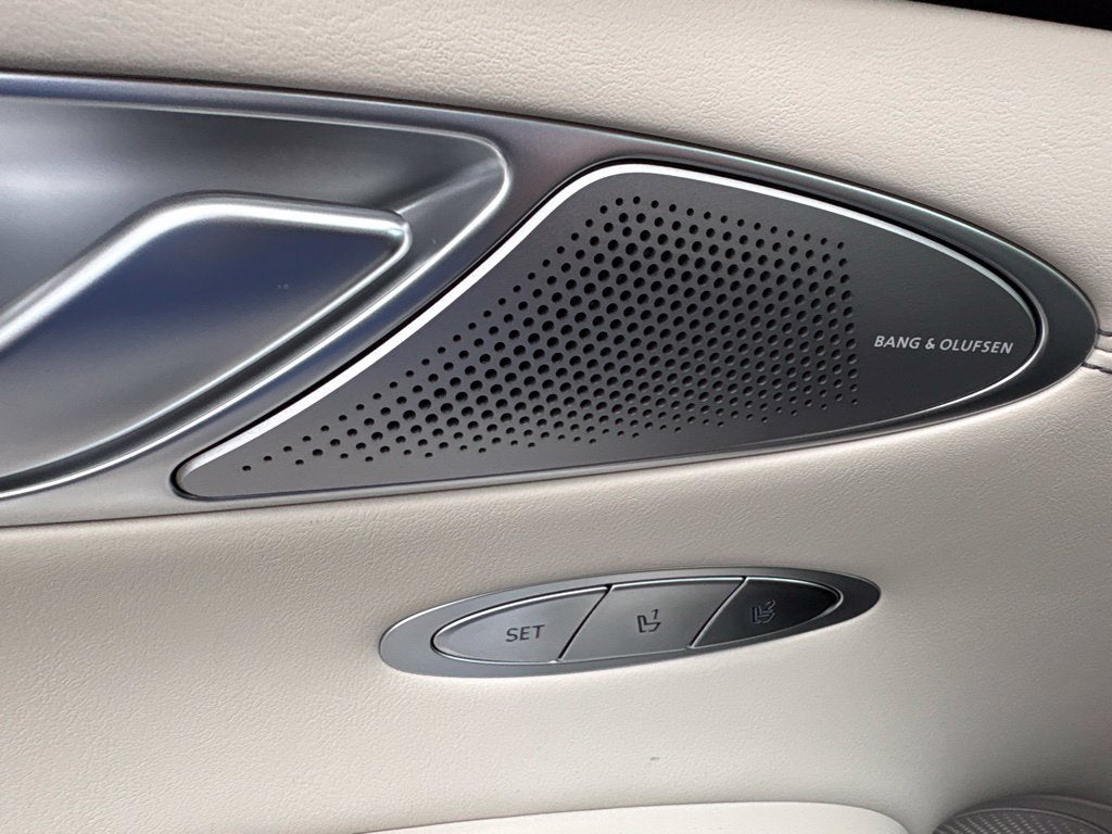 2027 Genesis GV70 2.5T Advanced