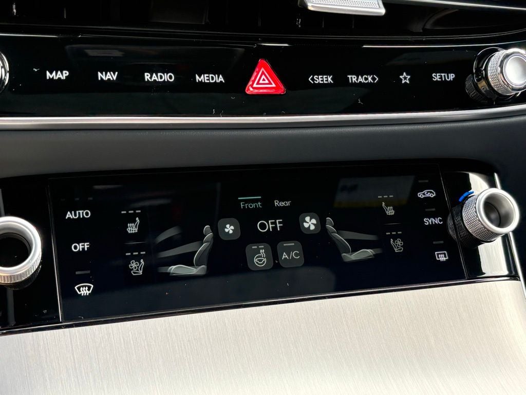 2026 Genesis GV70 3.5T Sport Advanced