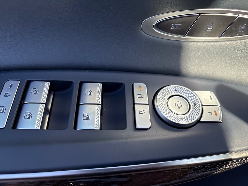 2027 Genesis GV70 3.5T Prestige Graphite
