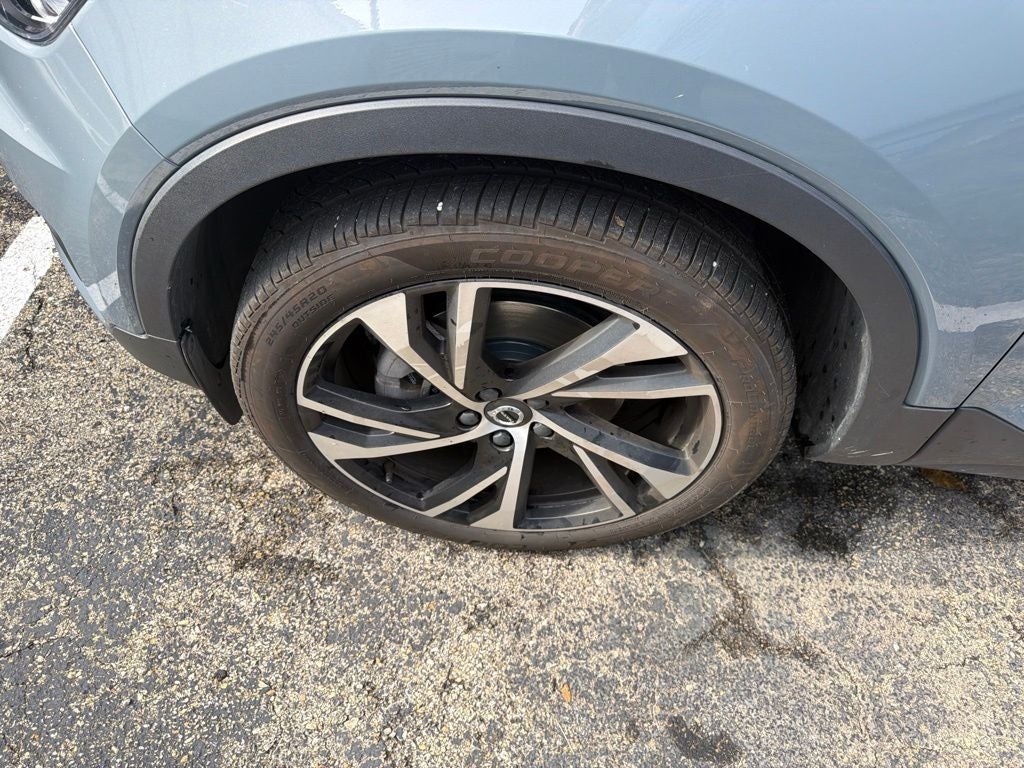 2021 Volvo XC40 R-Design