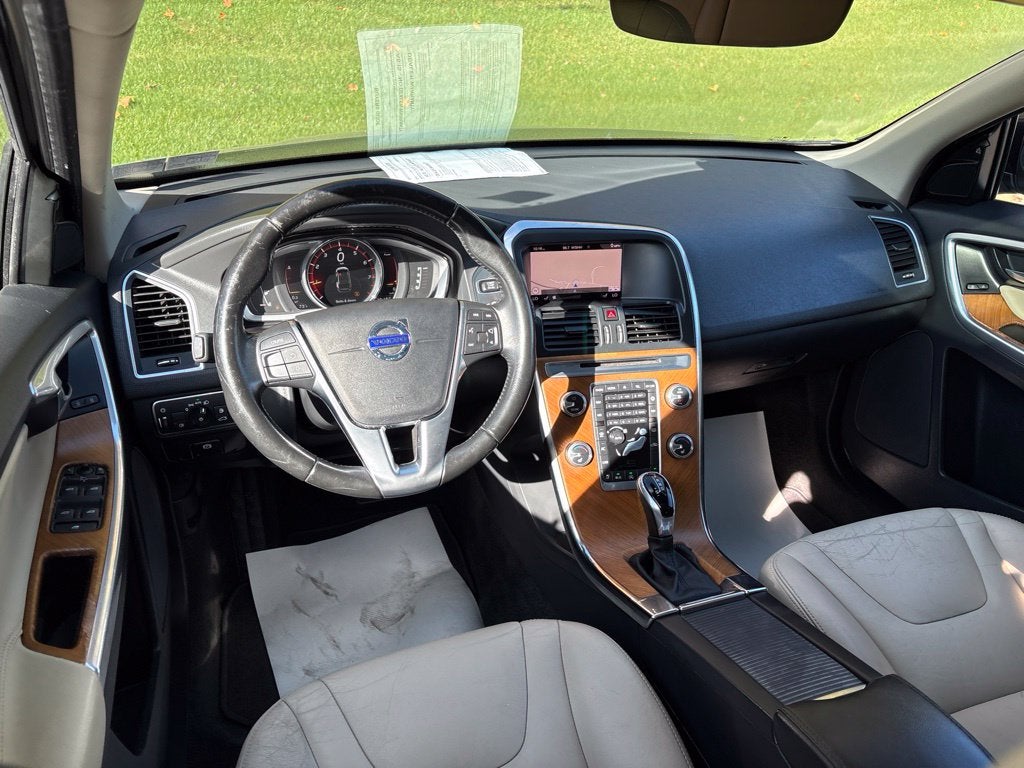2017 Volvo XC60 T6 Inscription